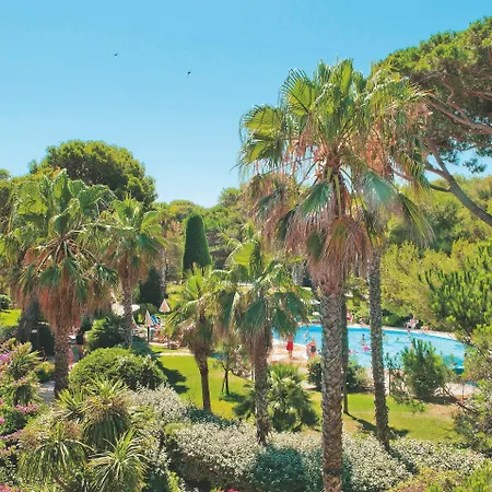 Lejlighedshotel Pierre & La Pinede Hyères
