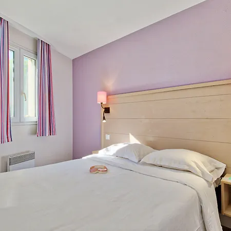 Pierre & La Pinede 3*
