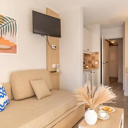 Pierre & La Pinede Aparthotel 3*
