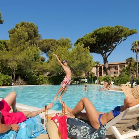 Lejlighedshotel Pierre & La Pinede Hyères