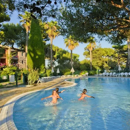 Pierre & La Pinede 3* Hyères