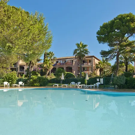 Appart hôtel Résidence Pierre&vacances La Pinède 3*