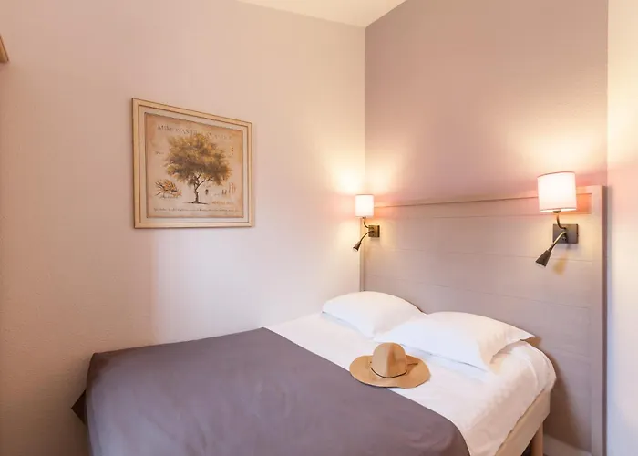 شقة فندقية Pierre & La Pinede Hyères