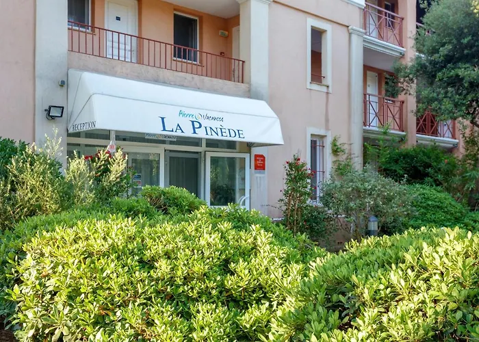 Pierre & La Pinede Aparthotel Hyeres